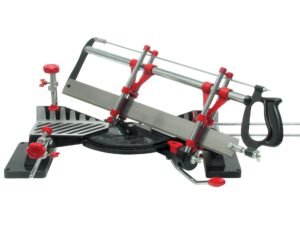 FIERĂSTRĂU DE TĂIAT LA UNGHI ÎN DOUĂ PLANURI